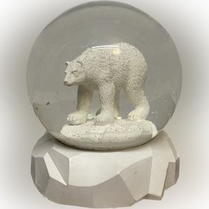 Polar Bear Snow Globe